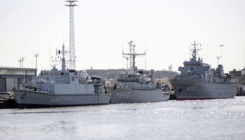 В финский порт прибыли три корабля НАТО на учения