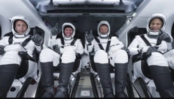 На Землю вернулись члены первой частной миссии на МКС