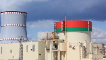 Беларусь отключает для "планового ремонта" единственный работающий блок Островецкой АЭС