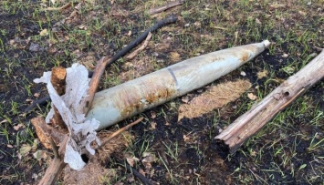 Украинские десантники уничтожили вражеский БТР и склад с боеприпасами