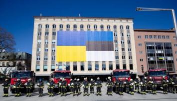 Эстонские спасатели почтили память 33 погибших украинских коллег