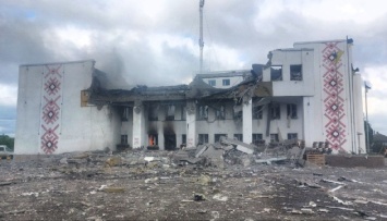 На Харьковщине обстрелами уничтожили гуманитарный штаб