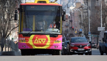 Киев вернул плату за проезд в транспорте - как можно рассчитаться