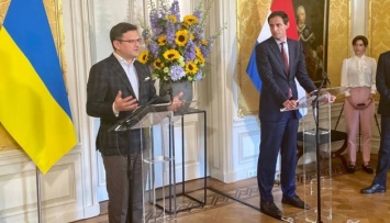 Кулеба обсудил с нидерландским коллегой поставки оружия и «кандидатский» статус Украины
