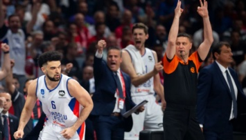 Украинский баскетбольный арбитр Борис Рыжик рассудит финал Евролиги