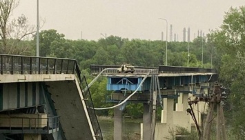 Гайдай заверил: Несмотря на взорванный мост сообщение с Северодонецком сохраняется