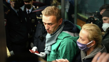 Суд оставил приговор Навальному без изменений - девять лет колонии строгого режима