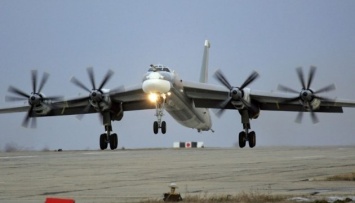 Военные самолеты россии и Китая пролетели возле Японии во время визита Байдена