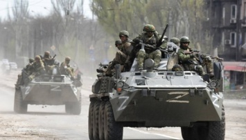 Рф перебрасывает на юг Украины сухопутные, воздушные и морские войска из Крыма
