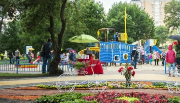 Военная администрация назвала безопасные для посещения парки и скверы Киева