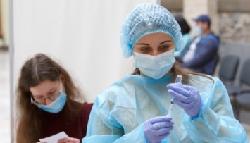 COVID-вакцинацию прошли почти 16 миллионов жителей Украины - Кузин