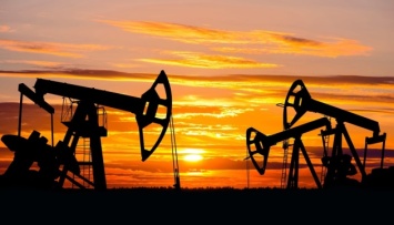 Накануне нефтяного соглашения ЕС «черное золото» растет в цене