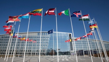 НАТО проведет заседание из-за сопротивления Турции приему Швеции и Финляндии