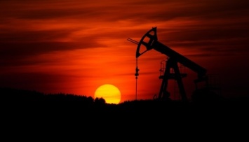 Франция ищет альтернативу российской нефти в ОАЭ