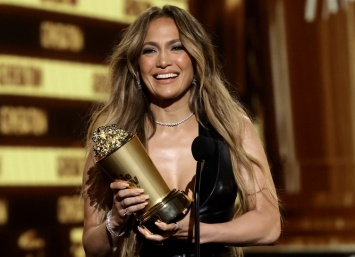 MTV Movie and TV Awards 2022: Дженнифер Лопес, Пэрис Хилтон и Сидни Суини