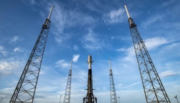 Компания SpaceX запустила коммуникационный спутник Nilesat 301