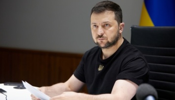 Отмена запрета на выезд мужчин за границу: Зеленский ответил на петицию