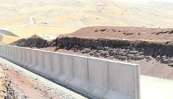 Турция завершает строительство стены на границе с Ираном
