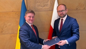 Новый посол Украины вручил копии верительных грамот в МИД Польши