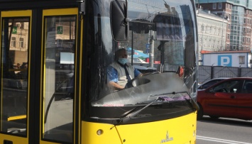 В выходные в центре Киева из-за ремонта улицы закроют движение троллейбусов