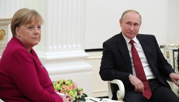 Меркель предполагает, что путин ждал ее отставки, прежде чем вторгнуться в Украину