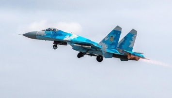 Украинская авиация на юге четырежды атаковала врага и уничтожила склад боеприпасов