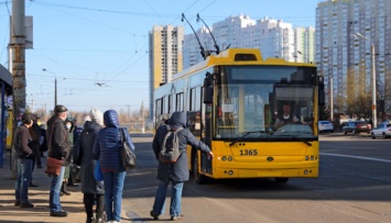 В Киеве на выходных закроют движение троллейбусов по улице Льва Толстого