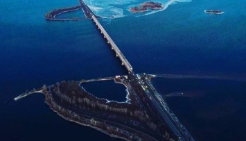 Движение транспорта по черкасскому мосту ограничили