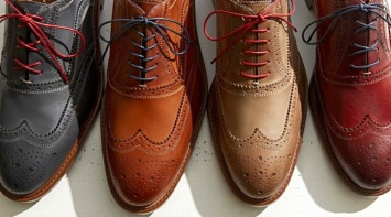 Шнуровка туфель: топ-5 способов красиво завязать шнурки