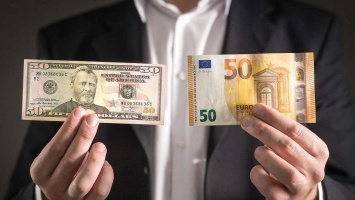 Предложение будет удовлетворять спрос: Нацбанк обеспечил банки наличными долларами и евро