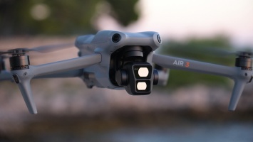 DJI представила дрон Air 3 с двумя 4K-камерами