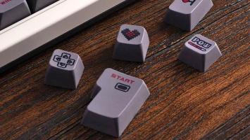 8BitDo выпустила сменные клавиши в стиле NES со своей ретро-клавиатуры