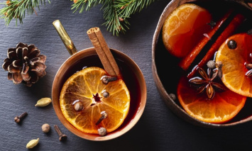 Глинтвейн дома: что за напиток, какое вино выбрать и как подать по-новогоднему